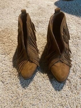 Suede Fringe Boots size 6